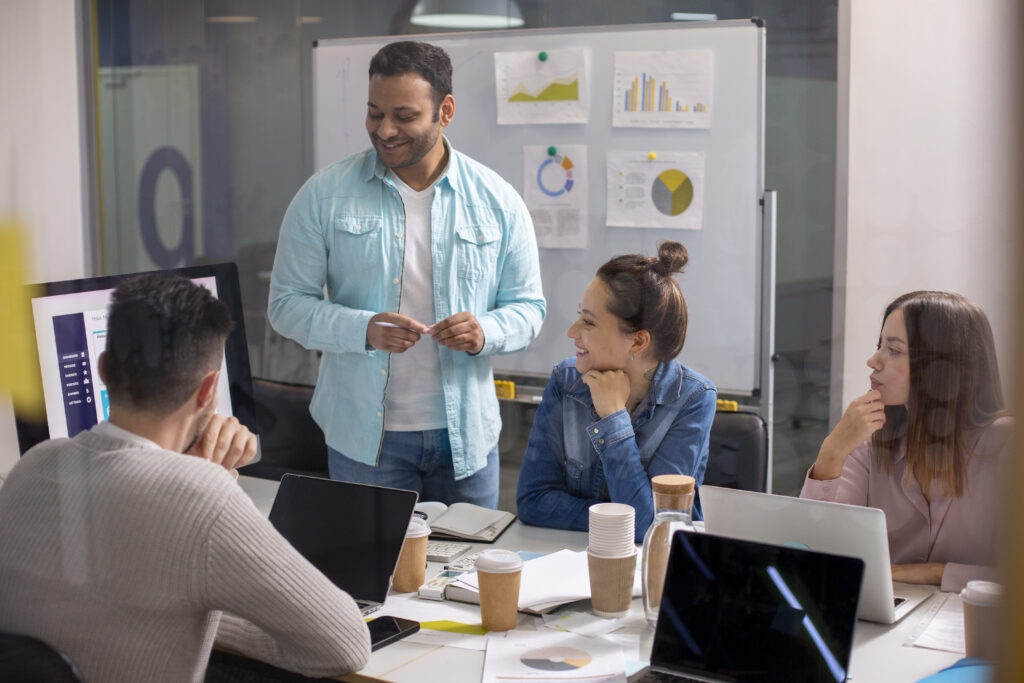 TREINAMENTO E CAPACITAÇÃO CONTÍNUA EM TOTVS: COMO AUMENTAR ADOÇÃO E EXTRAIR MAIS VALOR DO ERP 1 Imagem 2 antes do titulo Por que capacitacao continua em ERP virou requisito